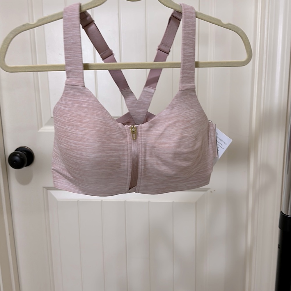 Victoria’s Secret pink sports bra